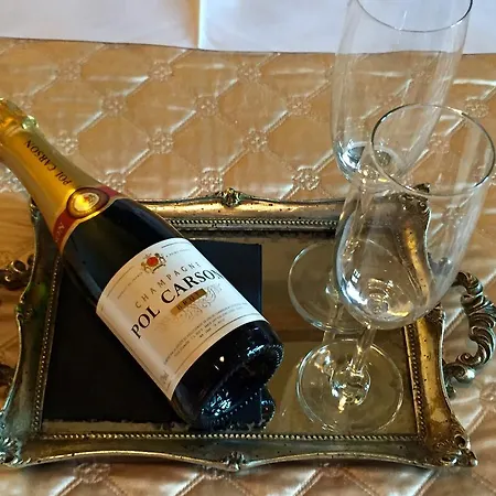 Le Couvent Des Cordeliers 住宿加早餐酒店