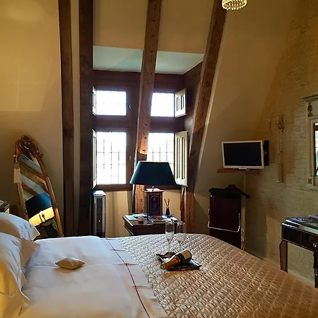 Le Couvent Des Cordeliers Verteuil-sur-Charente