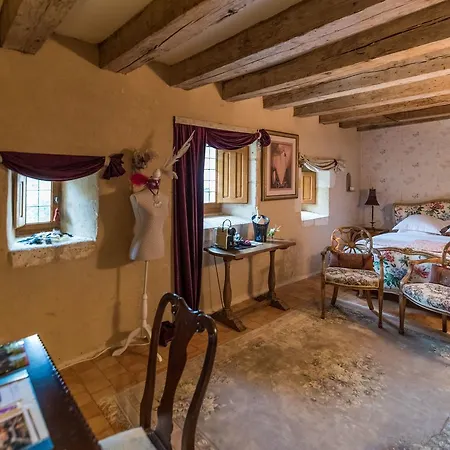 Le Couvent Des Cordeliers Verteuil-sur-Charente